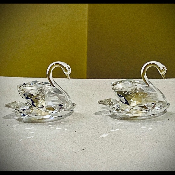Swarovski Silver Crystal Swans - Picture 2 of 6